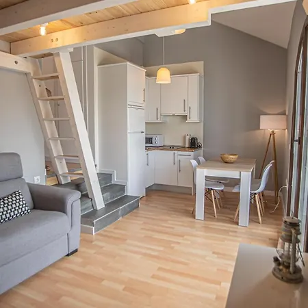 Laguna Apartment